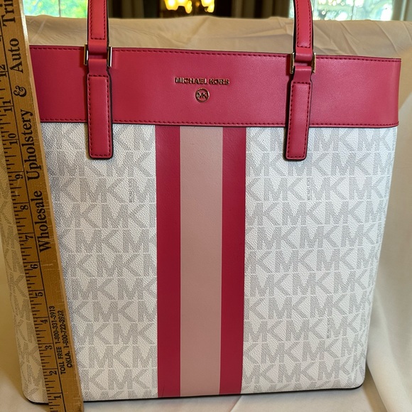 Michael Kors tote new no tags - Picture 6 of 9